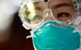 Riesgos político-sanitarios